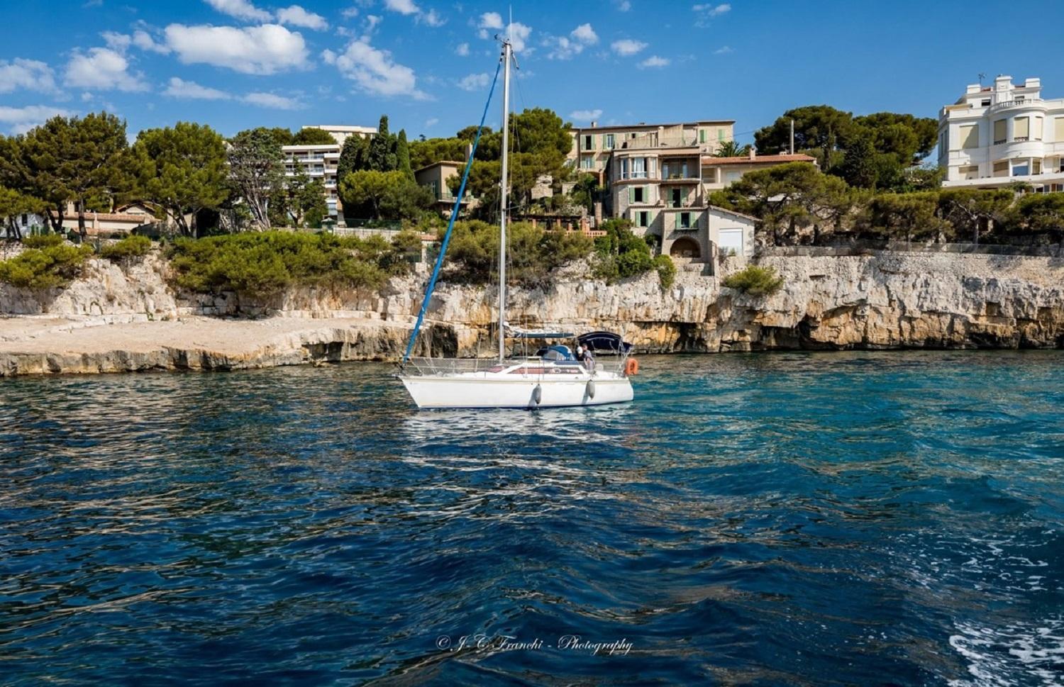 La Maison De Doms Avec Jacuzzi Et Vue Mer Cassis Exterior photo
